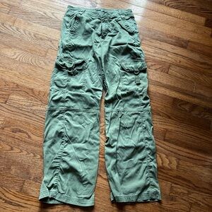 American eagle cargo pants.